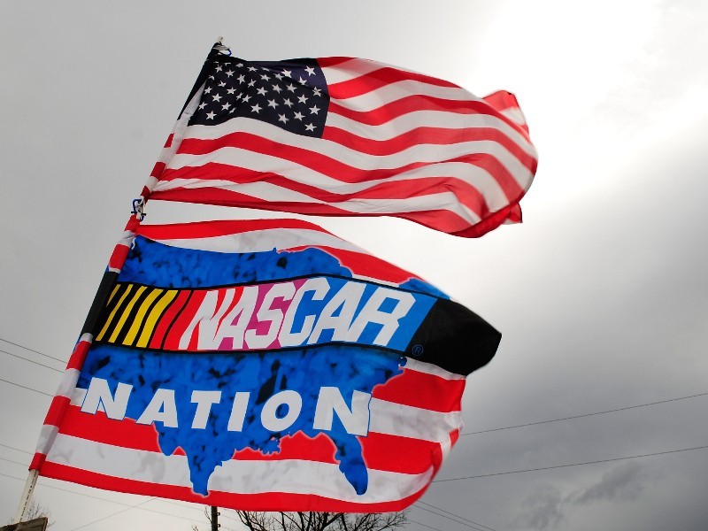 nascar-flags-6-30_p3.jpg