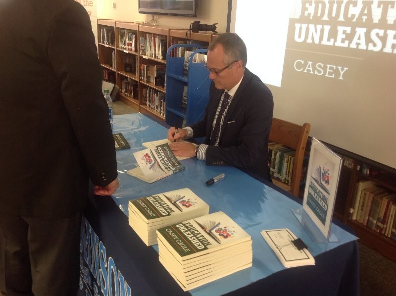 Lieutenant Governor of Georgia releases new book at Johnson High